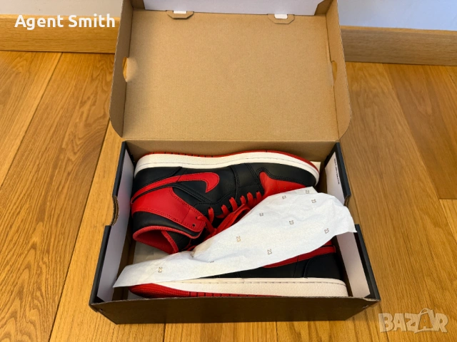 Nike Jordan 1 Mid, снимка 12 - Маратонки - 53492187