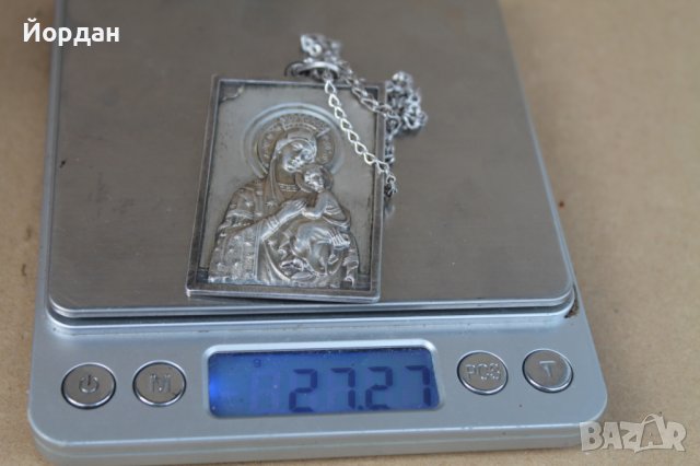 Сребърен медальон Богородица с младенеца, снимка 8 - Колиета, медальони, синджири - 37961104