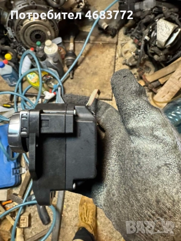 Контролно копче за Мерцедес Mercedes W204 C-Clasa само за 60лв. A2048709558, снимка 2 - Части - 52804821