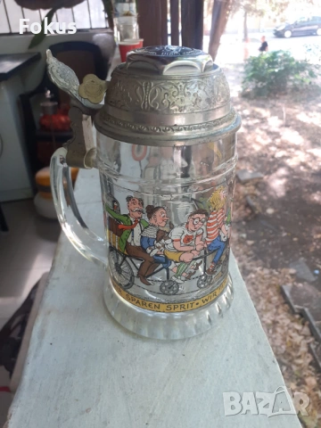 Стара немска халба за бира със звънец