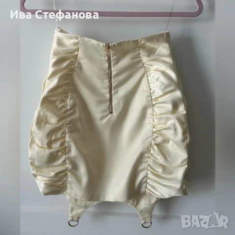  Разкошен бял сатенен сатен сет костюм комплект от две части Oh Polly , снимка 5 - Комплекти - 36748239