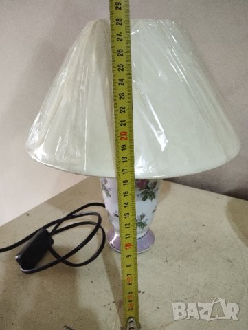 Настолна лампа, снимка 2 - Настолни лампи - 43279122
