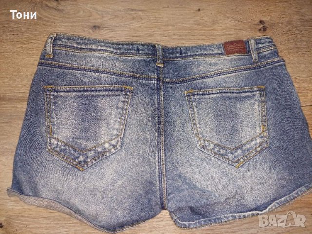 Дамски панталонки Zara, снимка 4 - Къси панталони и бермуди - 36840813