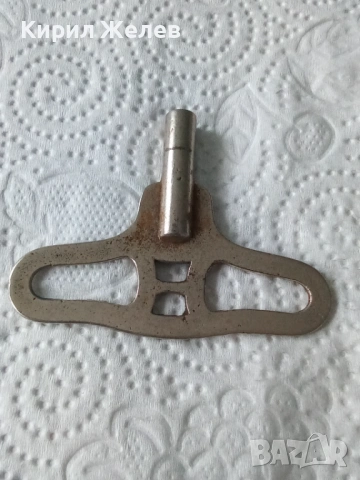 Ключ за стенен часовник 53391, снимка 2 - Антикварни и старинни предмети - 53137634