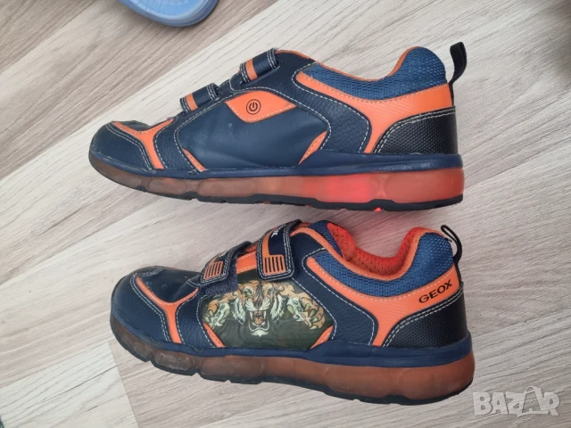 Детски спортни светещи маратонки GEOX /ДЖИОКС - N37, снимка 2 - Детски маратонки - 51232505