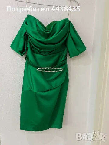 Къса сатенена рокля, снимка 4 - Рокли - 49832387