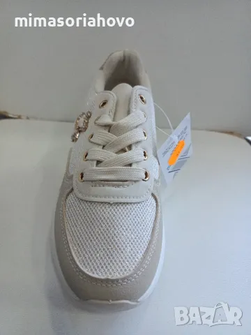 Дамски маратонки 7055, снимка 2 - Маратонки - 48849053