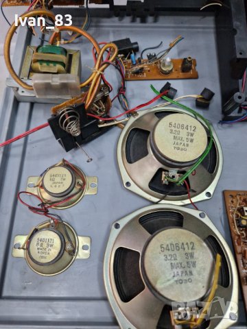 Радиокасетофон Hitachi trk 8020 на части, снимка 2 - Радиокасетофони, транзистори - 38439079