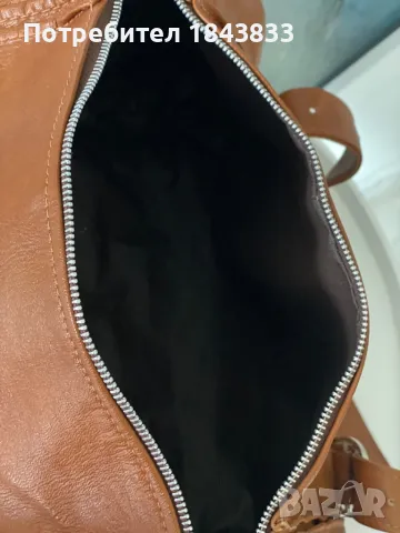 Дамска чанта, снимка 3 - Чанти - 47393613