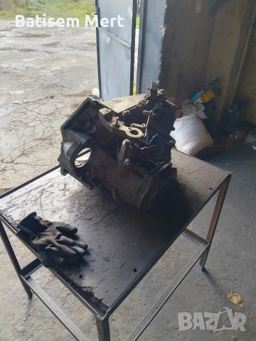 Скоростна кутия за 205 1.9 100 коня за части 