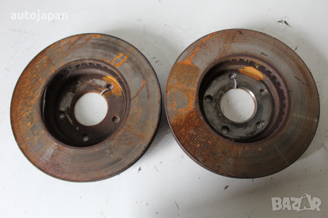 Предни спирачни дискове Нисан примера п12 2.0 140кс комби 02г Nissan primera p12 2.0 140hp 2002, снимка 2 - Части - 44862065