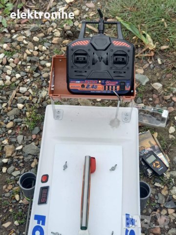 Лодка за захранка, снимка 3 - Стръв и захранки - 40416562