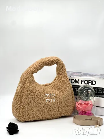 Miu Miu дамски плюшени чанти Различни цветове , снимка 9 - Чанти - 48618064