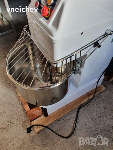 Нови Тестобъркачки 35л спирални 2 скорости и таймер  нови , снимка 6 - Обзавеждане на кухня - 30917026