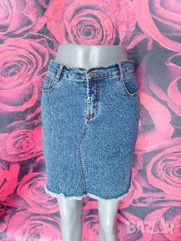 Тъмно синя къса дънкова пола с сини декорации стъкълца М, снимка 1