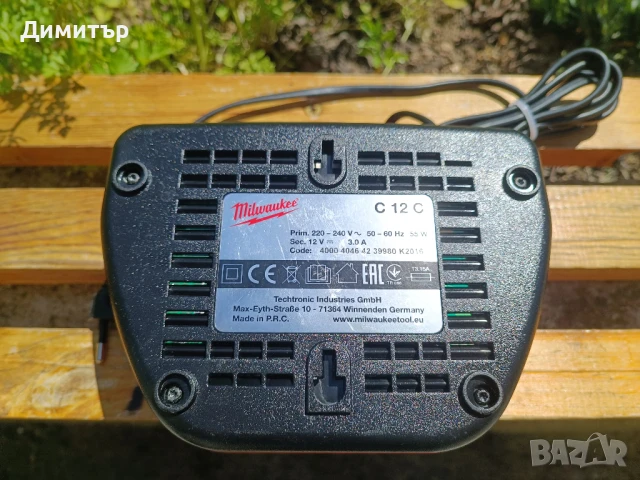 Milwaukee C12/M12 зарядно устройство , снимка 3 - Винтоверти - 46858505