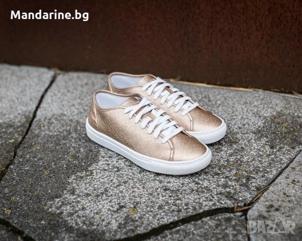 ПРОМО 🍊 LE COQ SPORTIF 🍊 Оригинални кожени обувки с ефект металик 37/38 & 39/40 номер нови с кутия, снимка 2 - Кецове - 26551507