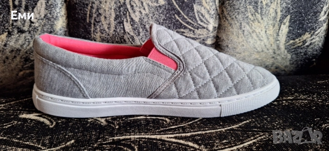 Гуменки без връзки , снимка 2 - Дамски ежедневни обувки - 51675629