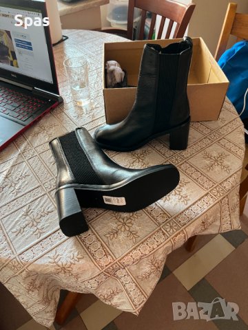 дамски обувки на ток, снимка 2 - Дамски боти - 37638051