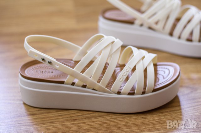 Оригинални Сандали с платформа Crocs Brooklyn Strappy Low Wedge, размери 39-40, снимка 1