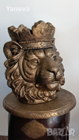  „Лъв с корона“, впечатляваща скулптура, символ на сила, увереност и успех., снимка 2 - Статуетки - 53580063