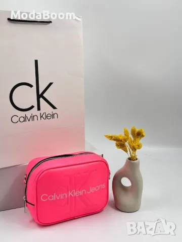 Calvin Klein дамски чанти Различни цветове , снимка 13 - Чанти - 48949553