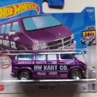 Hot Wheels Dodge Van, снимка 1 - Колекции - 36994761