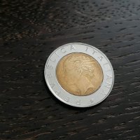 Монета - Италия - 500 лири IFAD (юбилейна) | 1998г., снимка 2 - Нумизматика и бонистика - 27532501