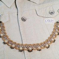 Луксозно колие плетена дантела в златисто с перли , снимка 1 - Колиета, медальони, синджири - 38150608