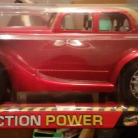 Ретро кола- червен цвят., снимка 3 - Коли, камиони, мотори, писти - 36713844