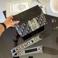 Дамска чанта Christian Dior код 166, снимка 1 - Чанти - 36835512
