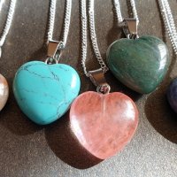 Сърца с Полускъпоценни Камъни Талисмани, снимка 3 - Колиета, медальони, синджири - 33447335