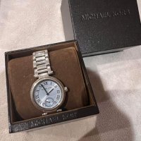Часовник Michael Kors MK 5988 Mini Skylar Blue Dial Watch., снимка 1 - Дамски - 43742480