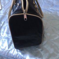 Елегантна дамска чанта, може и за път, снимка 2 - Чанти - 38361537