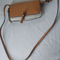 Оригинална елегантна кожена чанта ZARA, снимка 2 - Чанти - 40835883