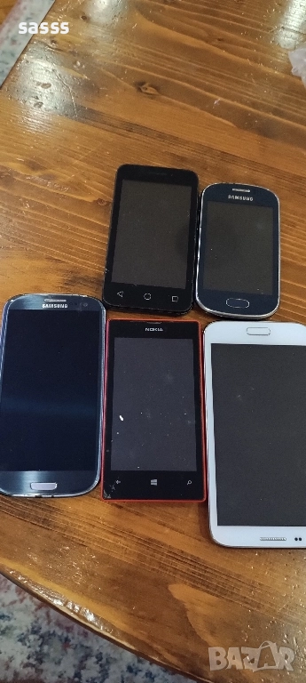 Продават се телефони, снимка 1