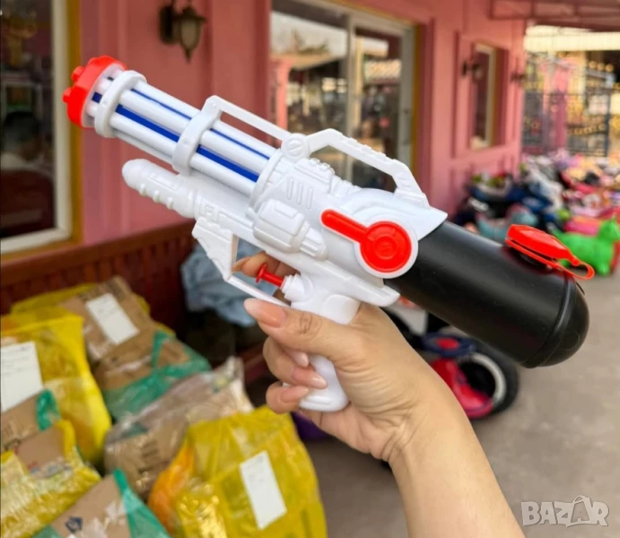 Голям воден пистолет, Water king, снимка 1