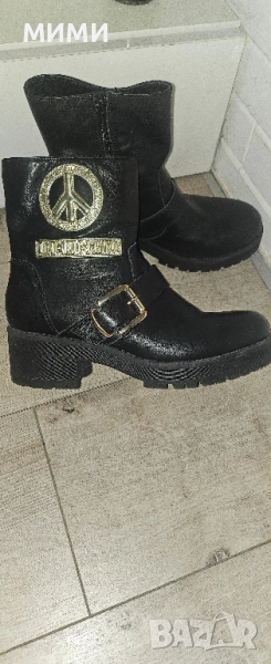 боти Moschino 38 номер , снимка 1