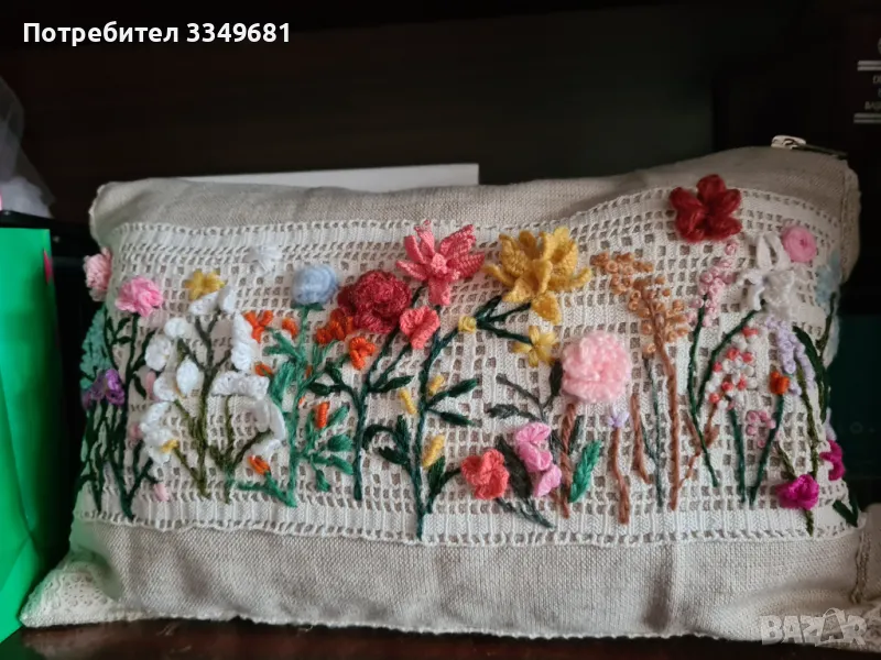 Lenena malka canta (neseser)s ricna broderiya i dantela , снимка 1