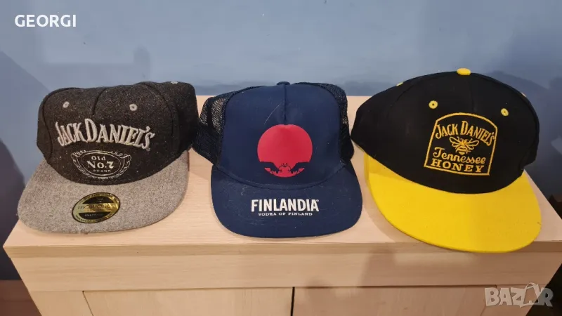 Шапки Джак Даниелс Jack Daniel's и Финландия Finlandia, снимка 1