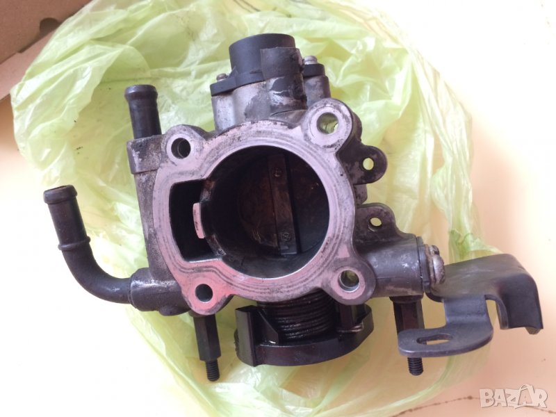 Продавам дроселова клапа и моторче за празния ход за ХЮНДАЙ и20 HYUNDAi i20 1,25куб.см., снимка 1