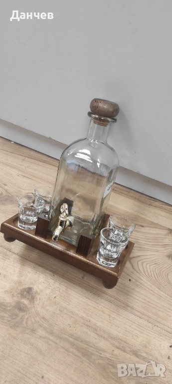 Комплект бутилка с шотове , снимка 1