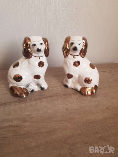 Две порцеланови фигури-кученца, снимка 1