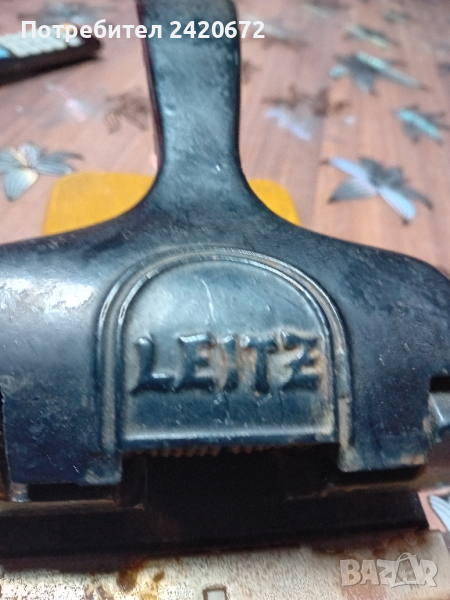 стар  военен  перфоратор, снимка 1