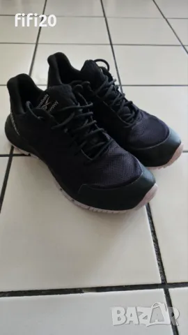 Маратонки Reebok Astroride Trail GTX 38 номер, снимка 2 - Маратонки - 47491241