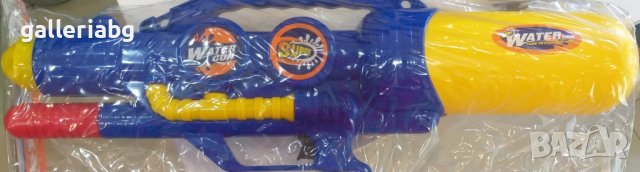  Много голям воден пистолет 