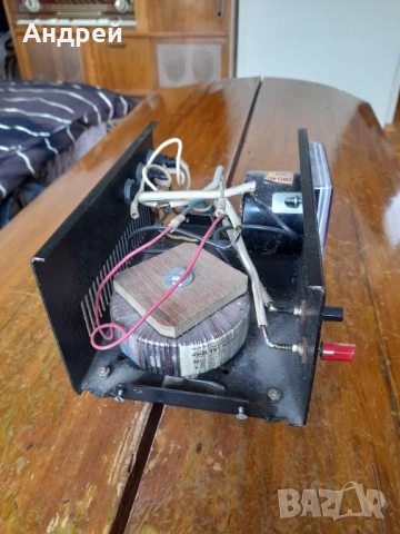 Старо зарядно устройство за акумулатор #4, снимка 5 - Антикварни и старинни предмети - 53379925