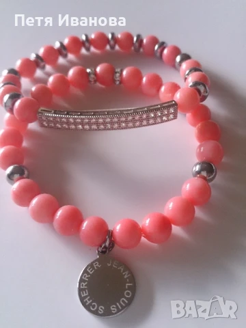 различни сетове на Guess, Carolina Herera, Moscino и други , снимка 9 - Бижутерийни комплекти - 50826549