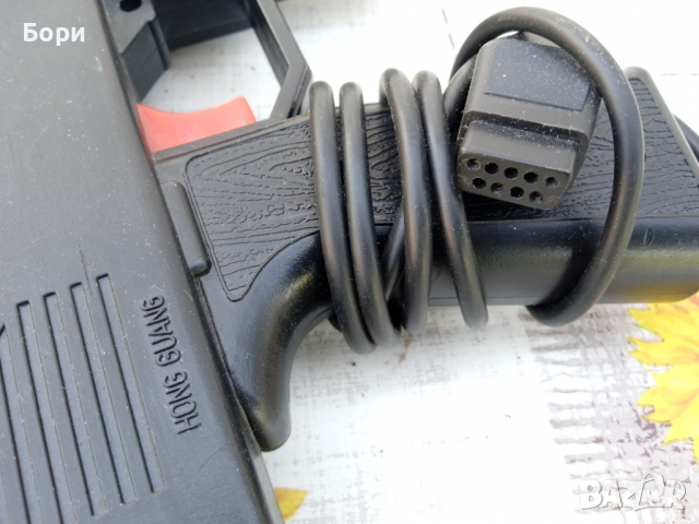 Пистолет за ТВ ИГРА, снимка 3 - Други игри и конзоли - 36562655