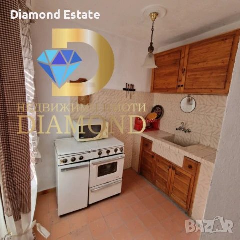 Двуетажна вила в село Ястребово, общ. Опан, снимка 6 - Вили - 51263648